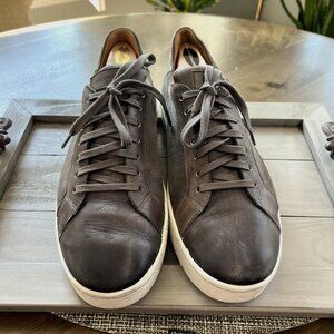 Magnanni Leather Sneakers in Size 11.5